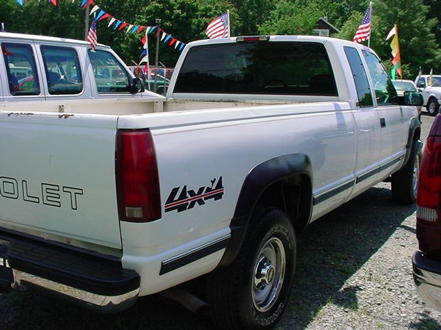 Chevrolet K2500 1997 photo 3