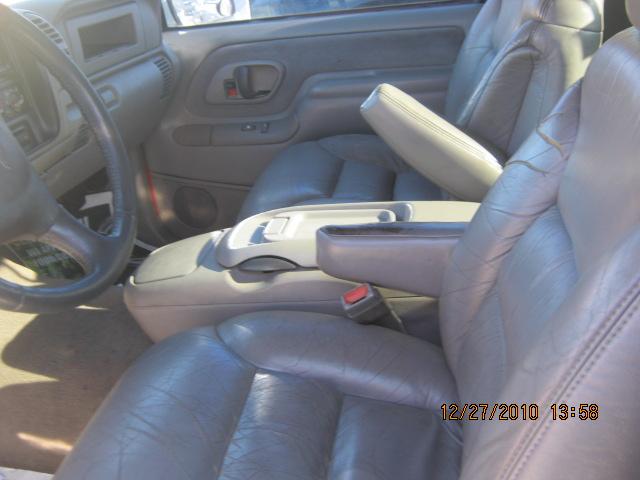 Chevrolet K2500 1998 photo 2