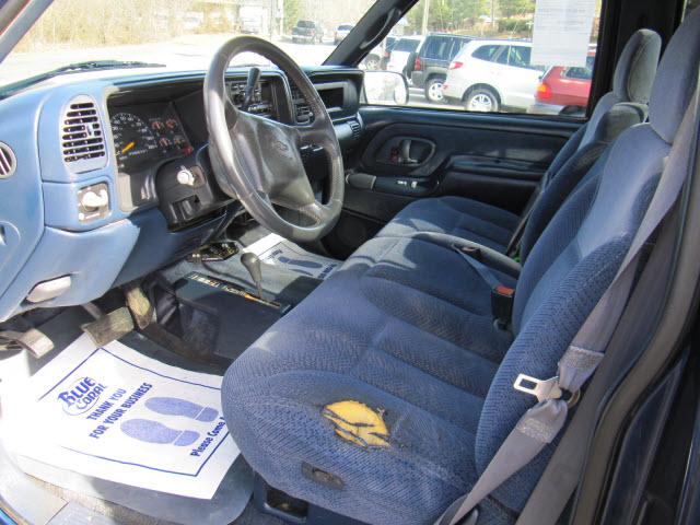 Chevrolet K2500 1998 photo 3