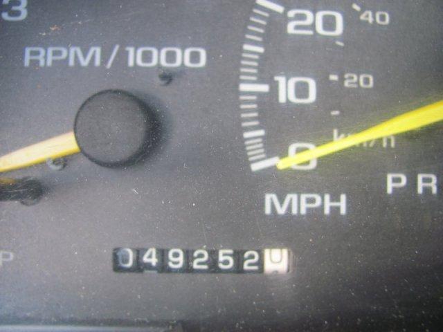 Chevrolet K2500 1998 photo 2