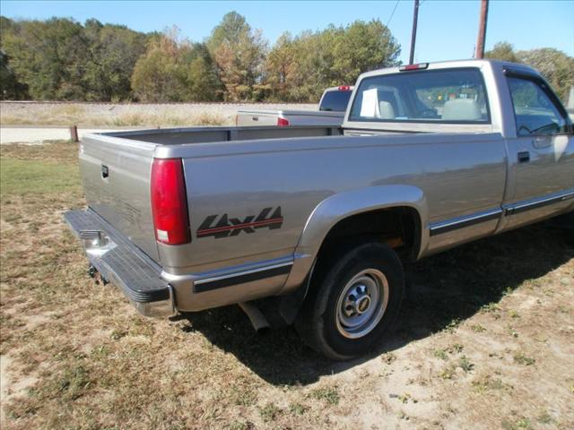 Chevrolet K2500 2000 photo 3