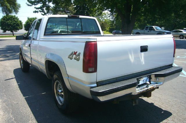 Chevrolet K2500 2000 photo 2