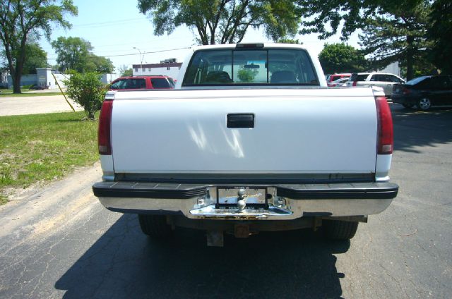 Chevrolet K2500 2000 photo 3