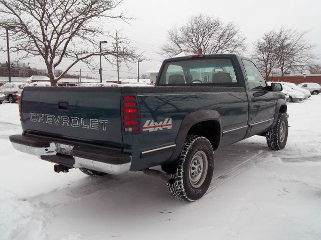 Chevrolet K2500 2000 photo 1