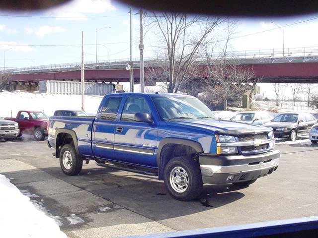Chevrolet K2500 2004 photo 2