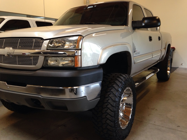 Chevrolet K2500 2004 photo 3