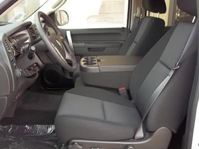 Chevrolet K2500 2011 photo 3