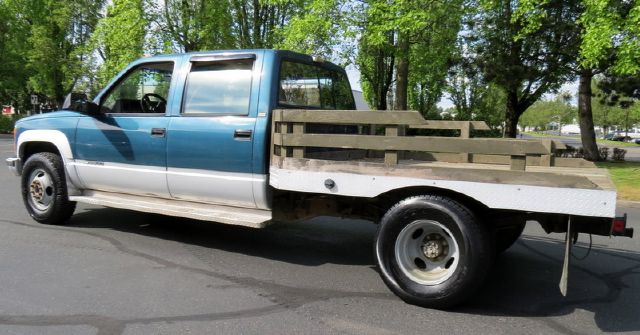 Chevrolet K3500 4.2L Quattro LWB AUTO Pickup Truck