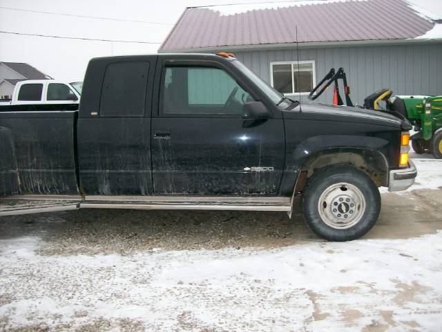 Chevrolet K3500 1998 photo 2
