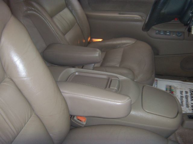 Chevrolet K3500 1999 photo 3