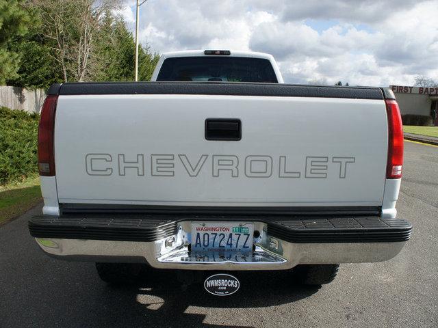 Chevrolet K3500 2000 photo 2