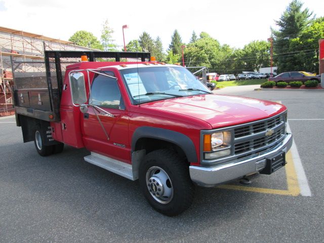Chevrolet K3500 Lariat - Crew Cab 4x4 Cap Flatbeds