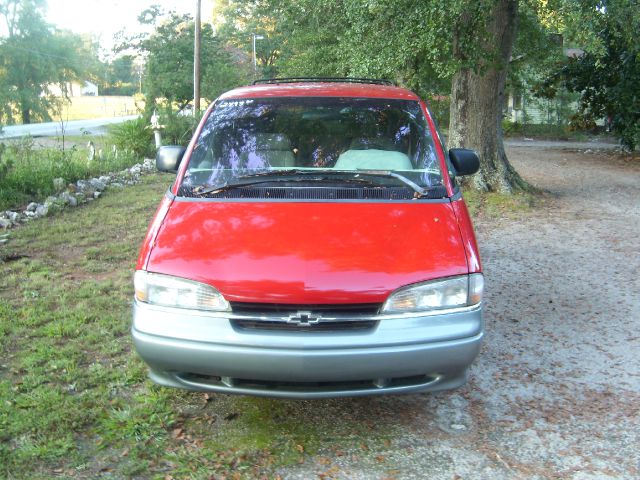 Chevrolet Lumina Base MiniVan