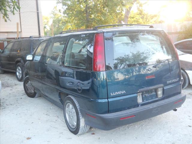Chevrolet Lumina 4dr Sedan 2.2L MiniVan