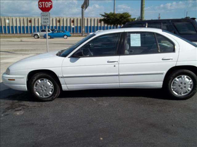 Chevrolet Lumina 2000 photo 1