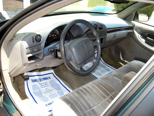 Chevrolet Lumina 2000 photo 2