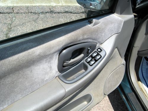 Chevrolet Lumina 2000 photo 3