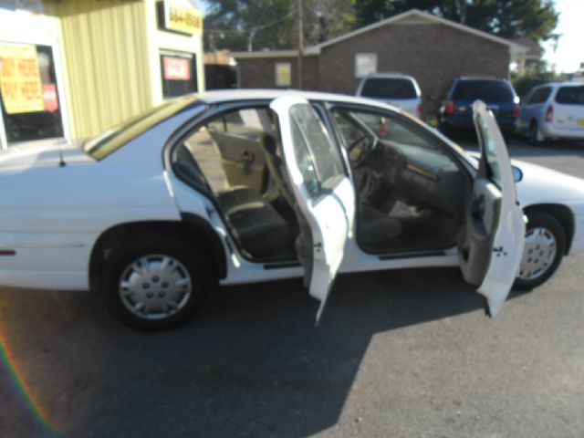 Chevrolet Lumina 2000 photo 1