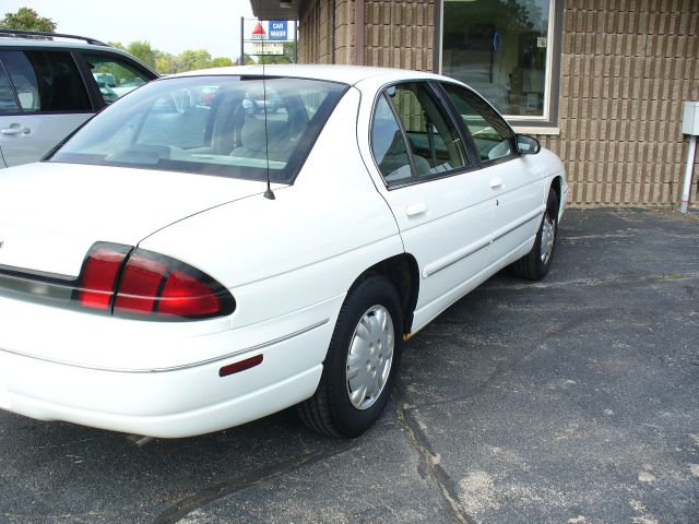 Chevrolet Lumina 2000 photo 1