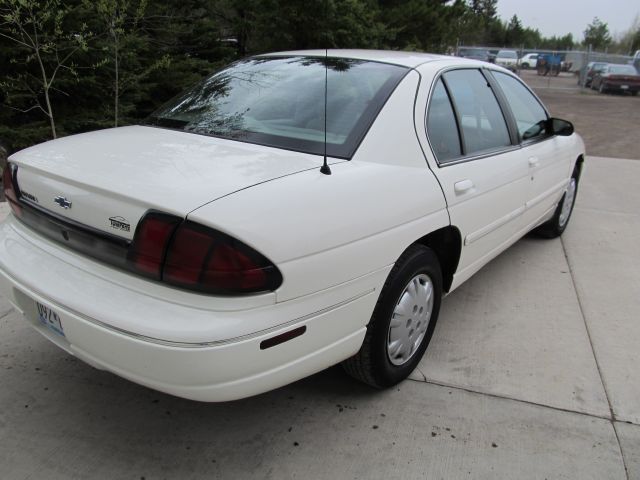 Chevrolet Lumina 2001 photo 3