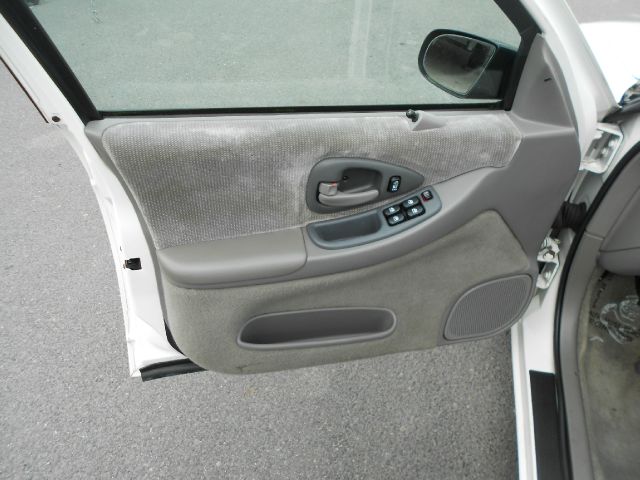 Chevrolet Lumina 2001 photo 4