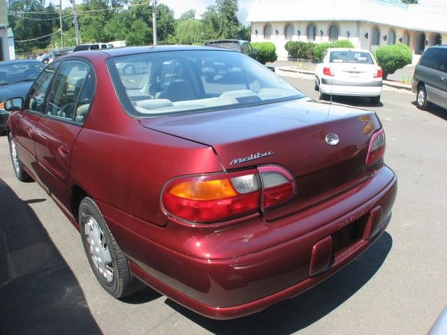 Chevrolet Malibu 1997 photo 2