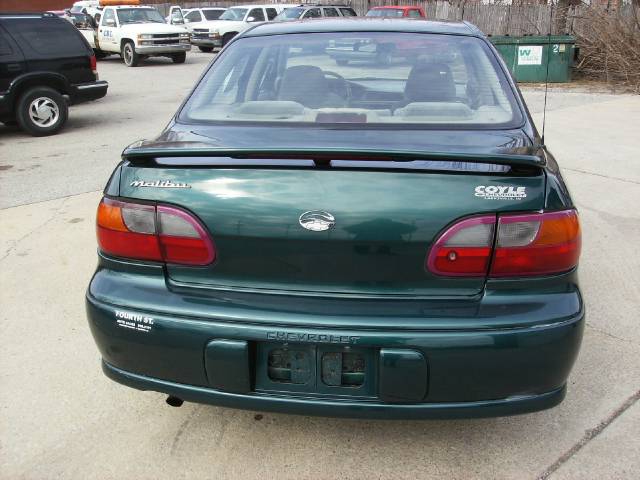 Chevrolet Malibu 1997 photo 2
