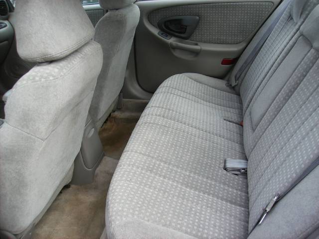 Chevrolet Malibu Base Sedan