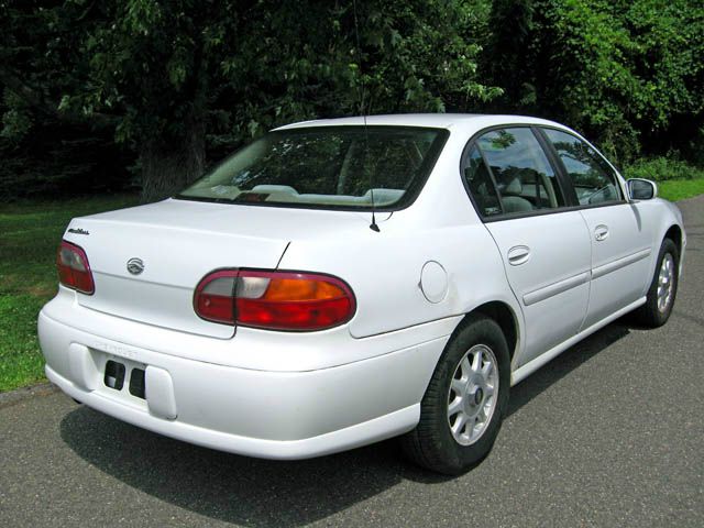 Chevrolet Malibu 1997 photo 3