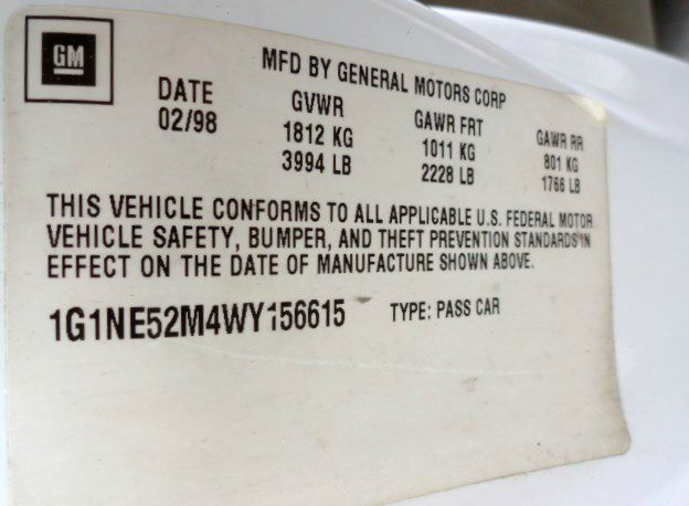 Chevrolet Malibu 1998 photo 3