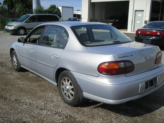 Chevrolet Malibu 1998 photo 2