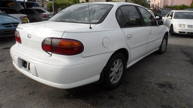 Chevrolet Malibu 1998 photo 2