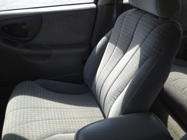 Chevrolet Malibu 1999 photo 3