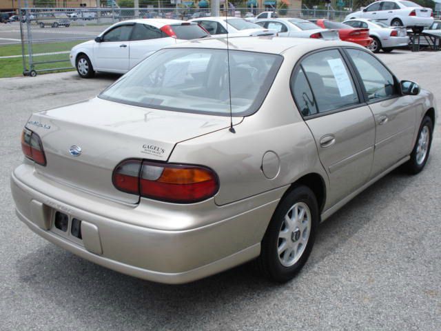 Chevrolet Malibu 1999 photo 1