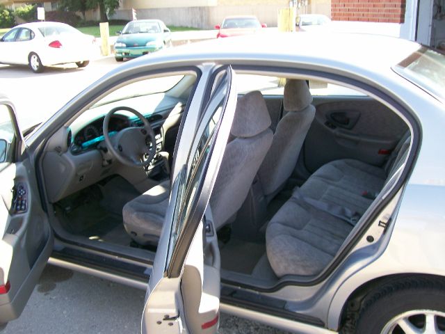 Chevrolet Malibu 1999 photo 4