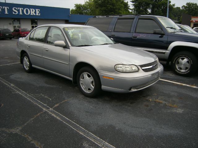 Chevrolet Malibu 2000 photo 4