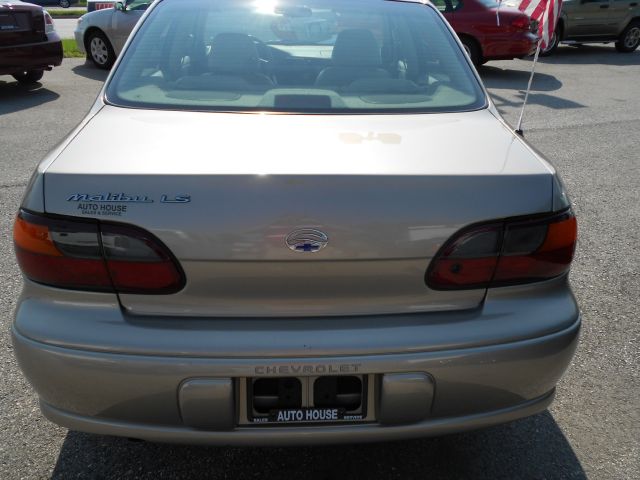 Chevrolet Malibu 2000 photo 2