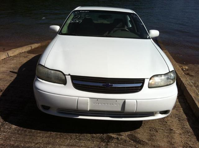 Chevrolet Malibu 2000 photo 3