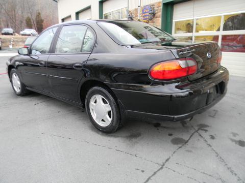 Chevrolet Malibu 2000 photo 2