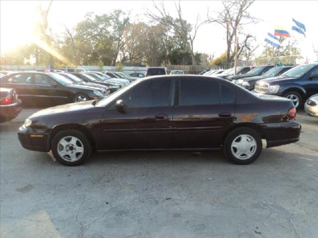 Chevrolet Malibu 2000 photo 2
