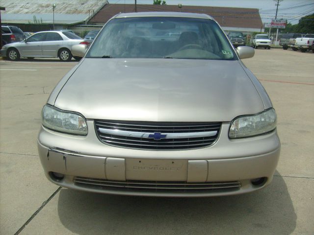 Chevrolet Malibu 2000 photo 1