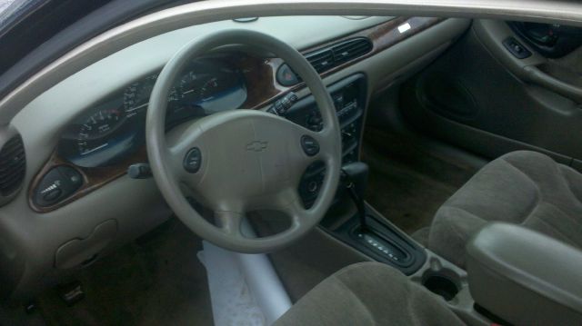 Chevrolet Malibu 2000 photo 1