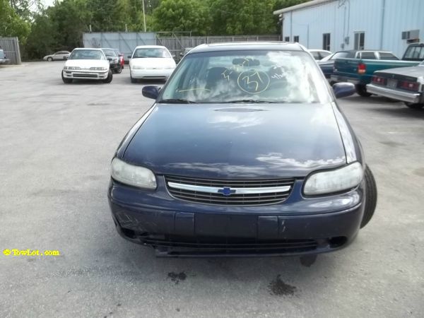 Chevrolet Malibu 2000 photo 4