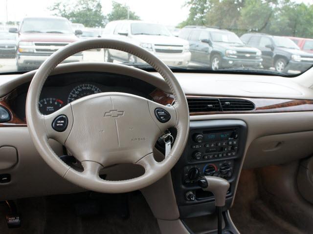 Chevrolet Malibu 2001 photo 4