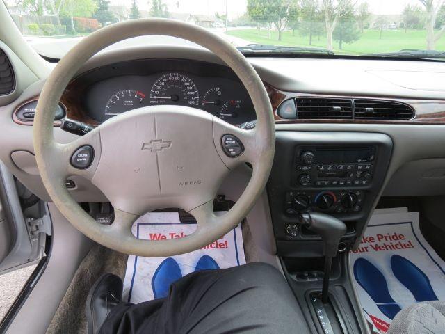 Chevrolet Malibu 4dr 112 Sedan
