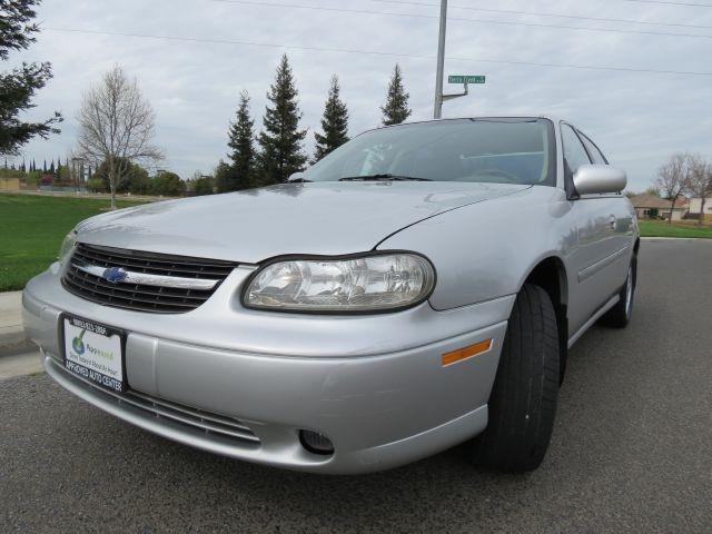 Chevrolet Malibu 2001 photo 2