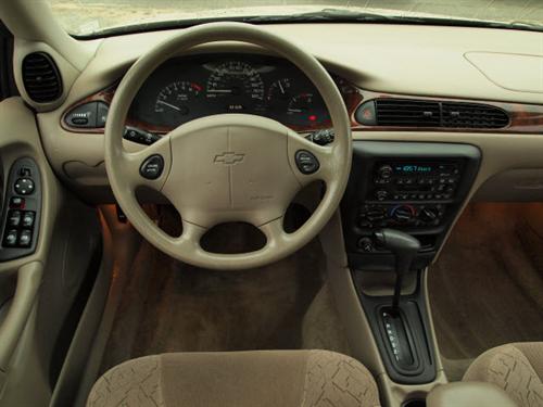 Chevrolet Malibu 2001 photo 4