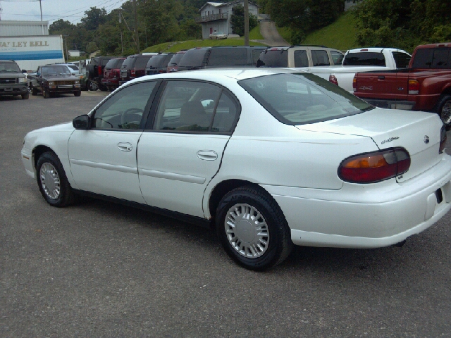 Chevrolet Malibu 2001 photo 2