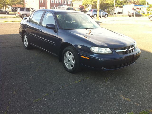 Chevrolet Malibu 2001 photo 2