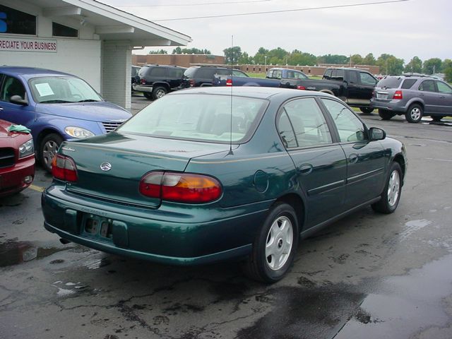 Chevrolet Malibu 2001 photo 1